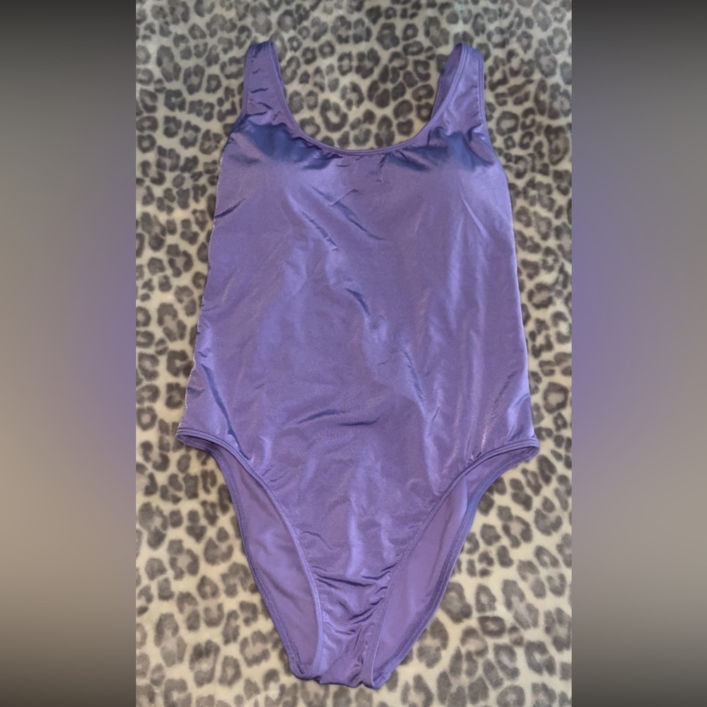 Backless one piece bikini